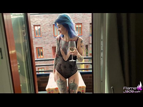 ❤️ Enormt Meedchen suckt mat engem Gulp a fuckt passionéiert ënner dem oppenen Himmel ☑ Fucking Video  op Porno lb.hentaibar.ru ️❤
